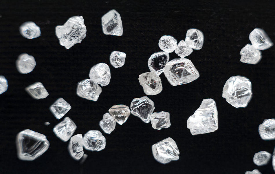 💎 The Diamond Pile-Up Crisis: Why De Beers’ Stockpiled Millions Signal a Luxury Industry Revolution