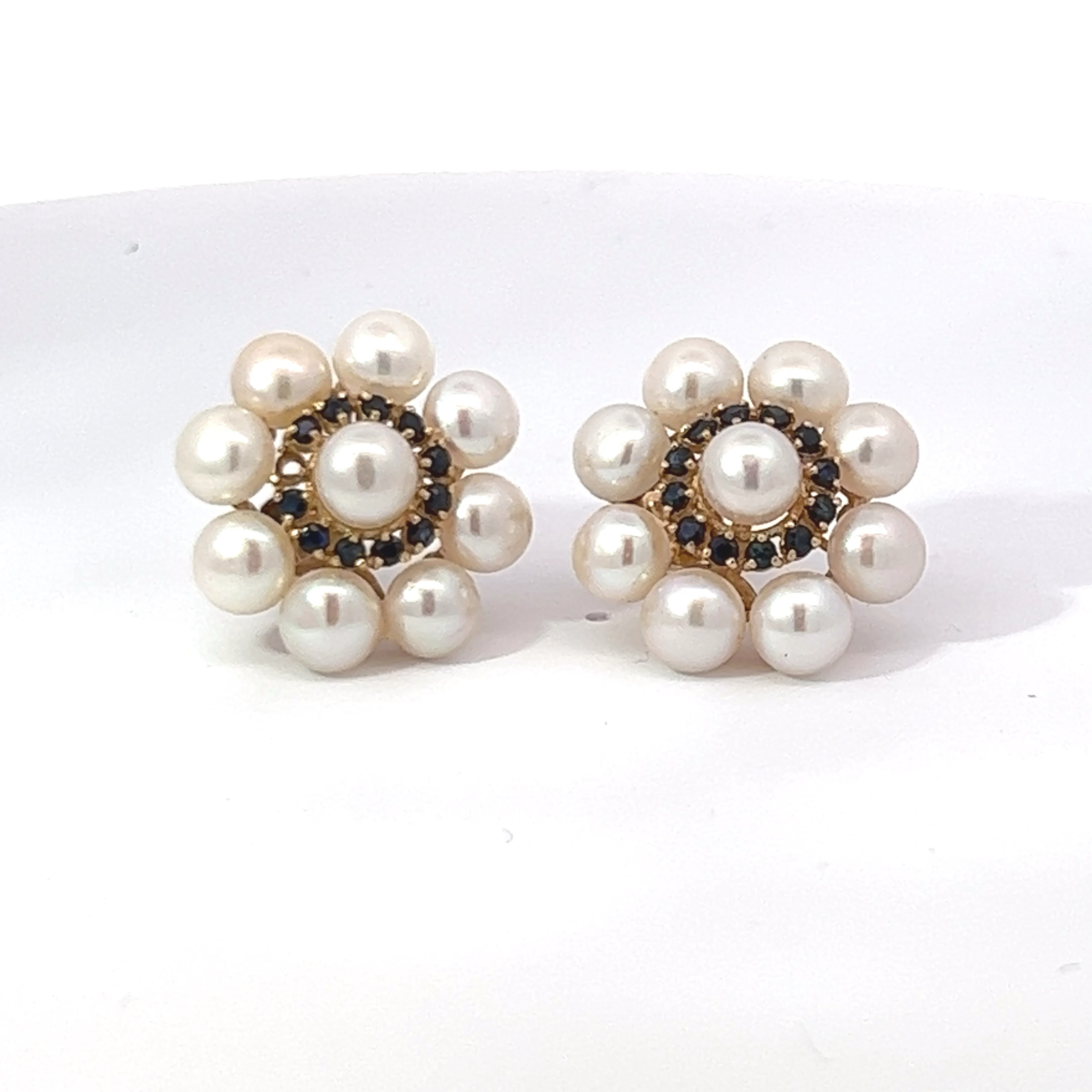 14K yellow gold, Sapphire and Pearl earrings