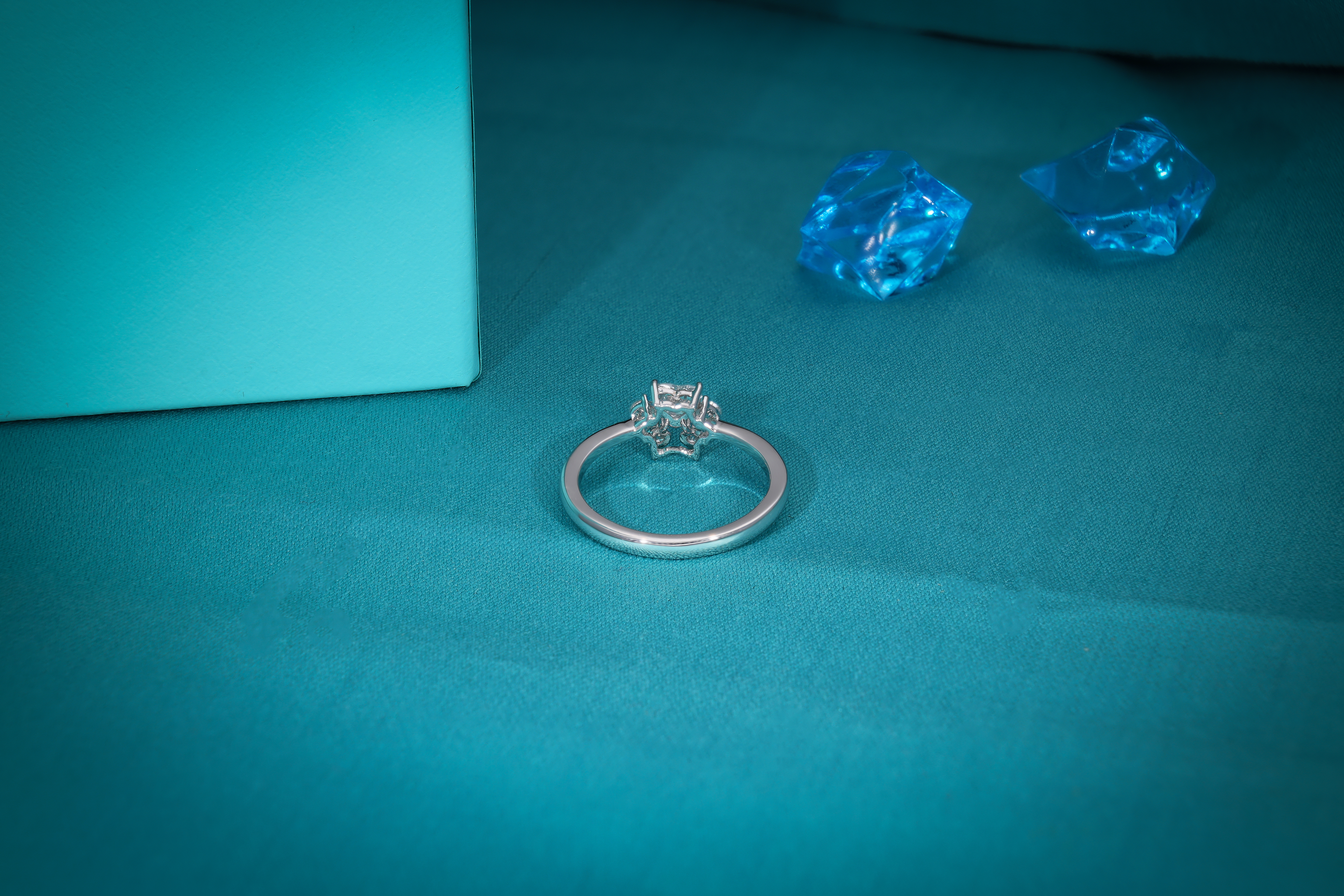 Lab Grown Diamond French Cut Infinity Pendant