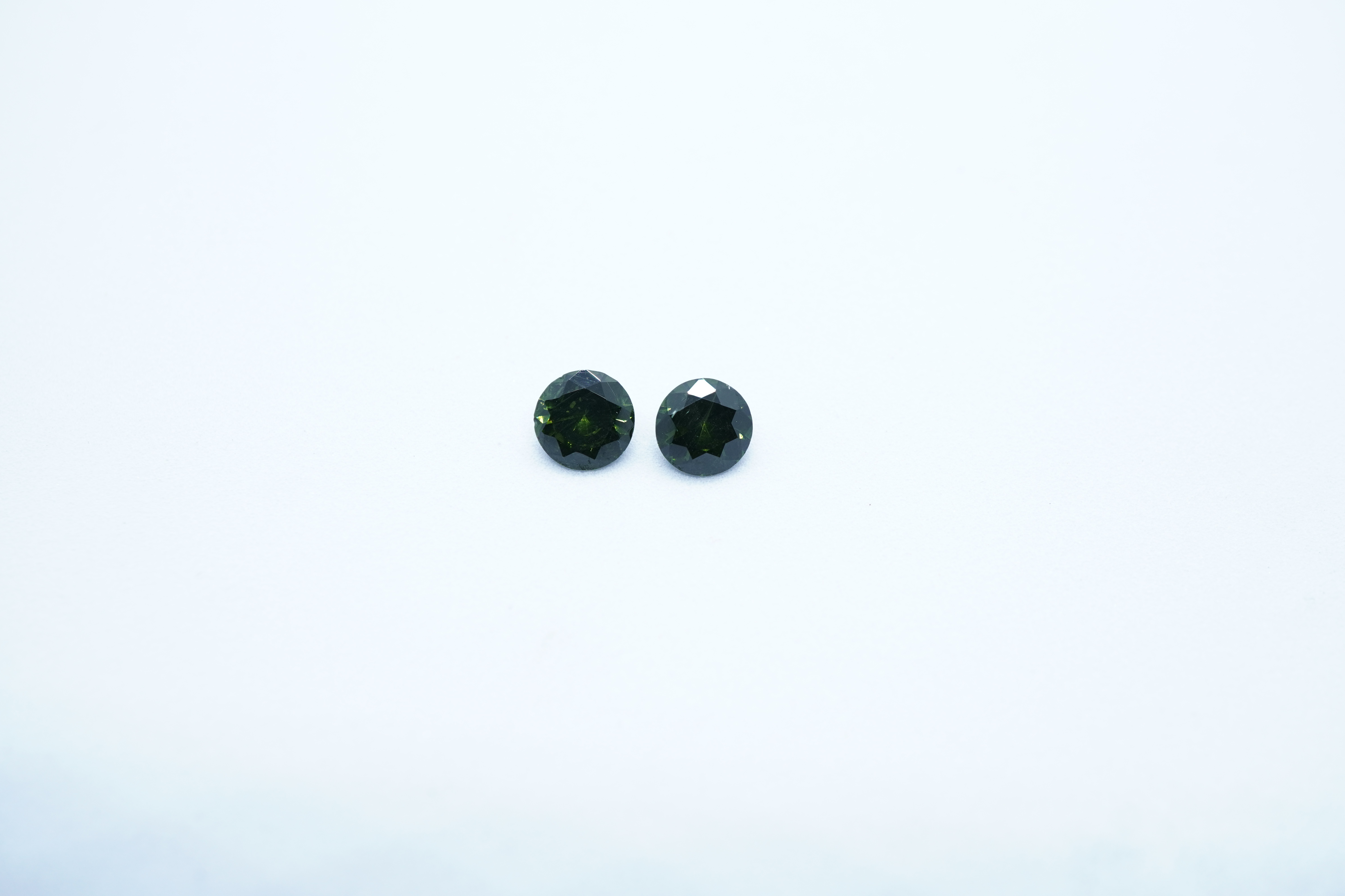 2.40 ct Round Green Zircon Pair